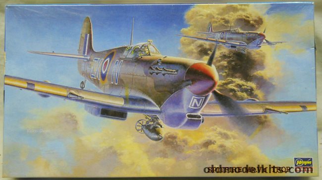 Hasegawa 1/48 Supermarine Spitfire Mk. Vb Trop, JT5 plastic model kit